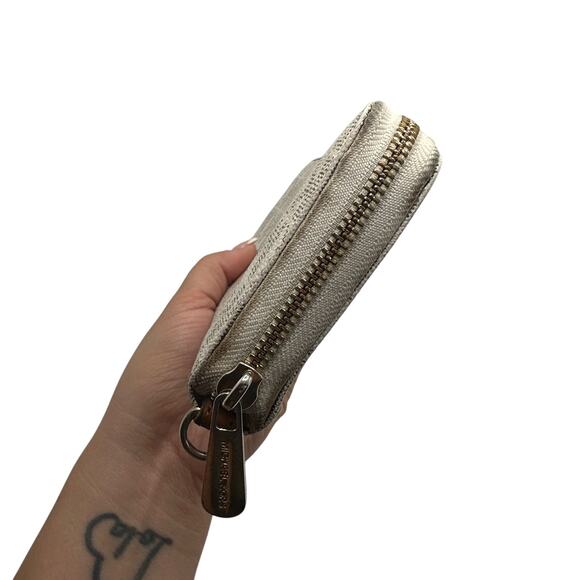 MICHAEL KORS Jet Set Zip Around Wallet - Picture 6 of 12